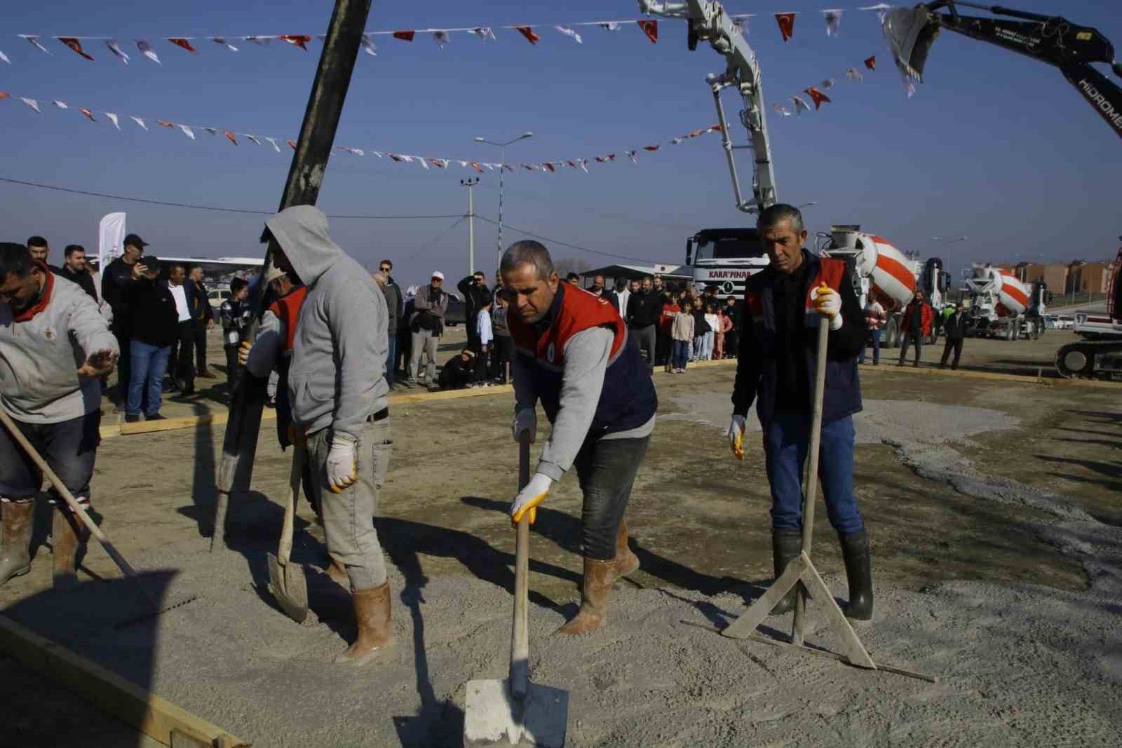 Honaz Belediyesi, Ahıska Türkleri için sosyal tesis inşa ediyor
