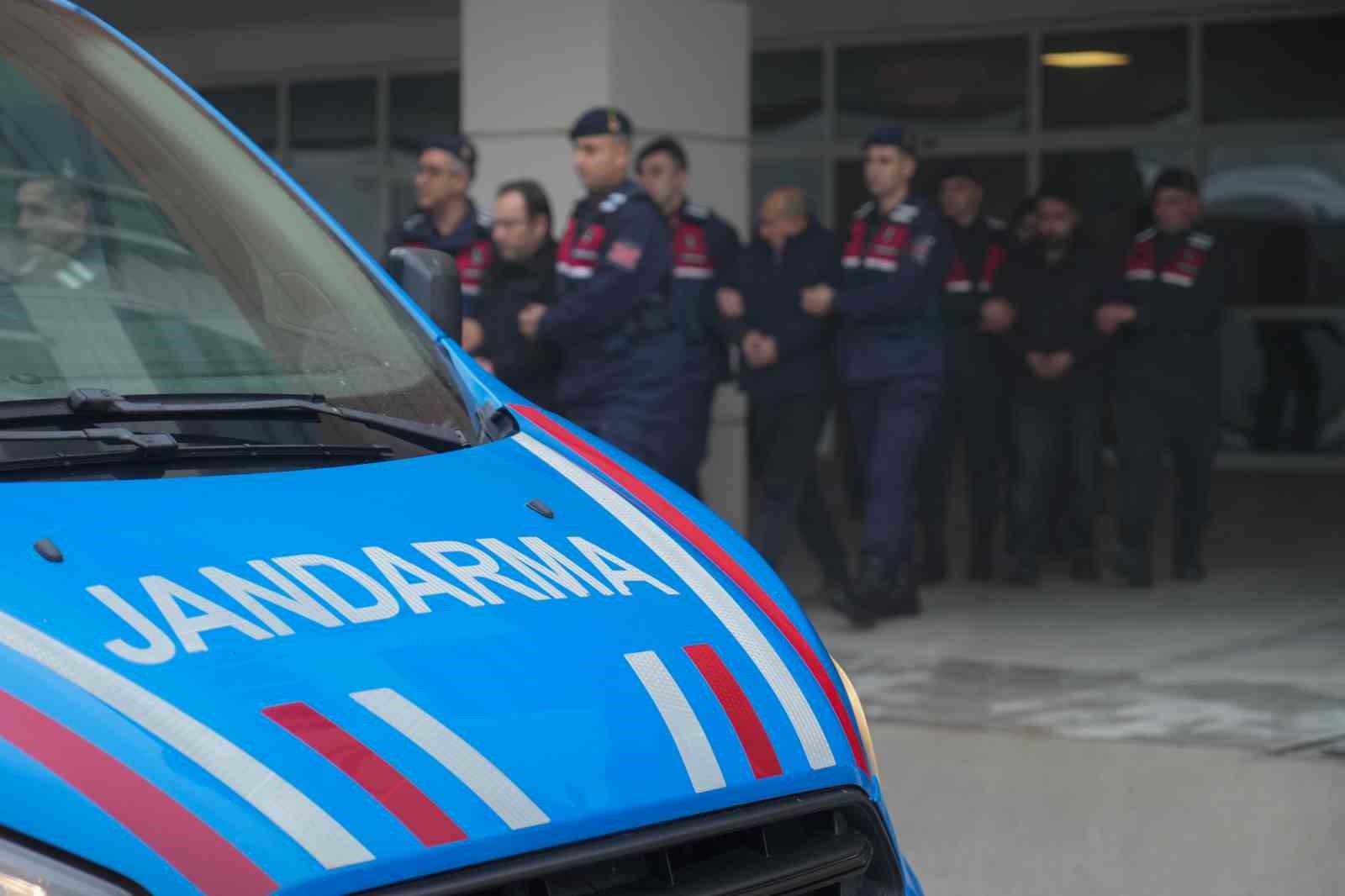 "Kamuda işe aldıracağız" vaadiyle 212 kişiyi dolandırdılar