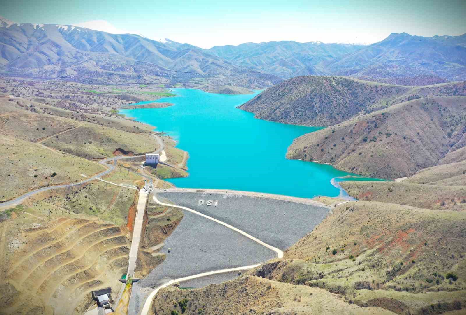 Elazığ’da Tarhana Regülatörü ve İletim Tüneli’nde ışık göründü
