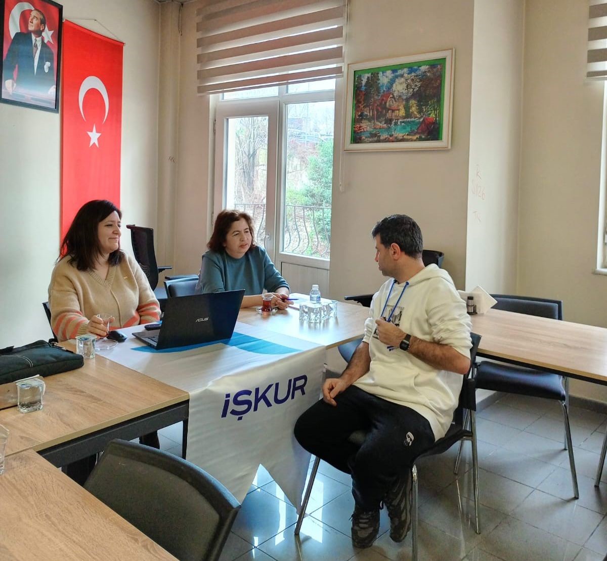 Engelli vatandaşlara iş arama ve işe alım mülakatlarına hazırlık süreci anlatıldı