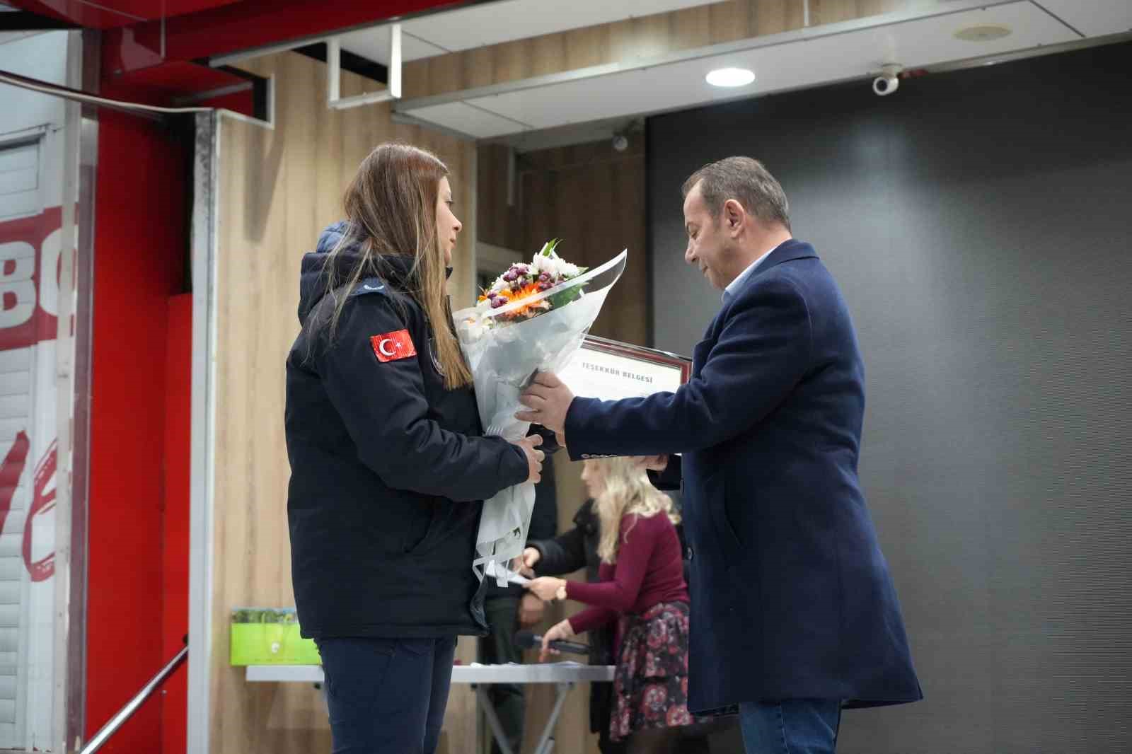 Bolu&rsquo;da itfaiye personeline &lsquo;Hizmet Şeref Belgesi&rsquo; verildi
