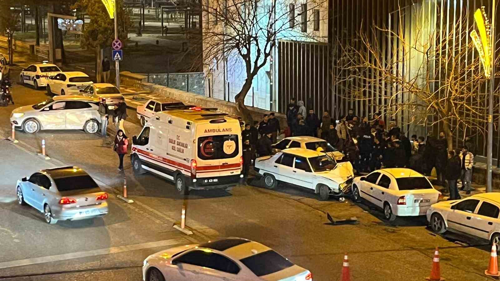 Siverek&rsquo;te trafik kazası: 2 yaralı
