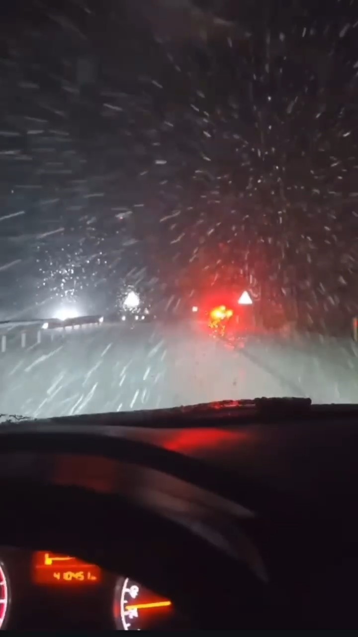 Bartın-Amasra karayolunda kar yağışı başladı
