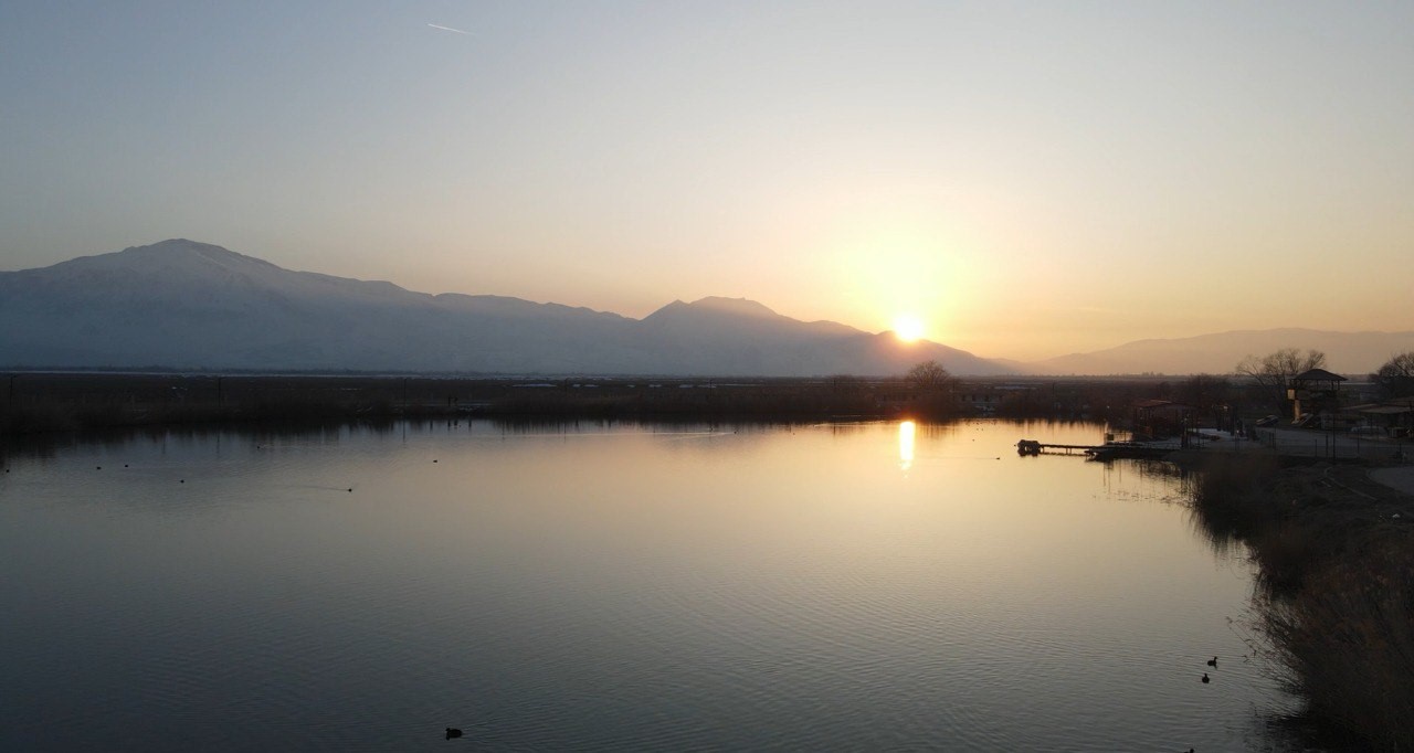 Erzincan’da göl manzaralı Ekşisu Mesire Alanı ve kuş cenneti görsel şölen sundu
