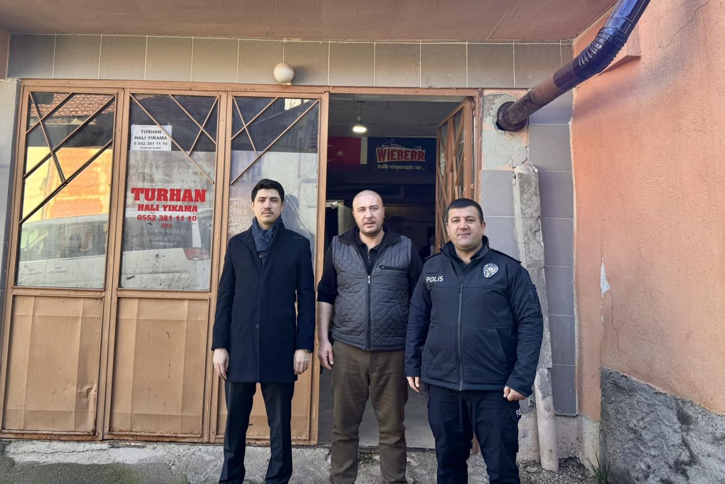 Esnafların dertlerine ortak oldular
