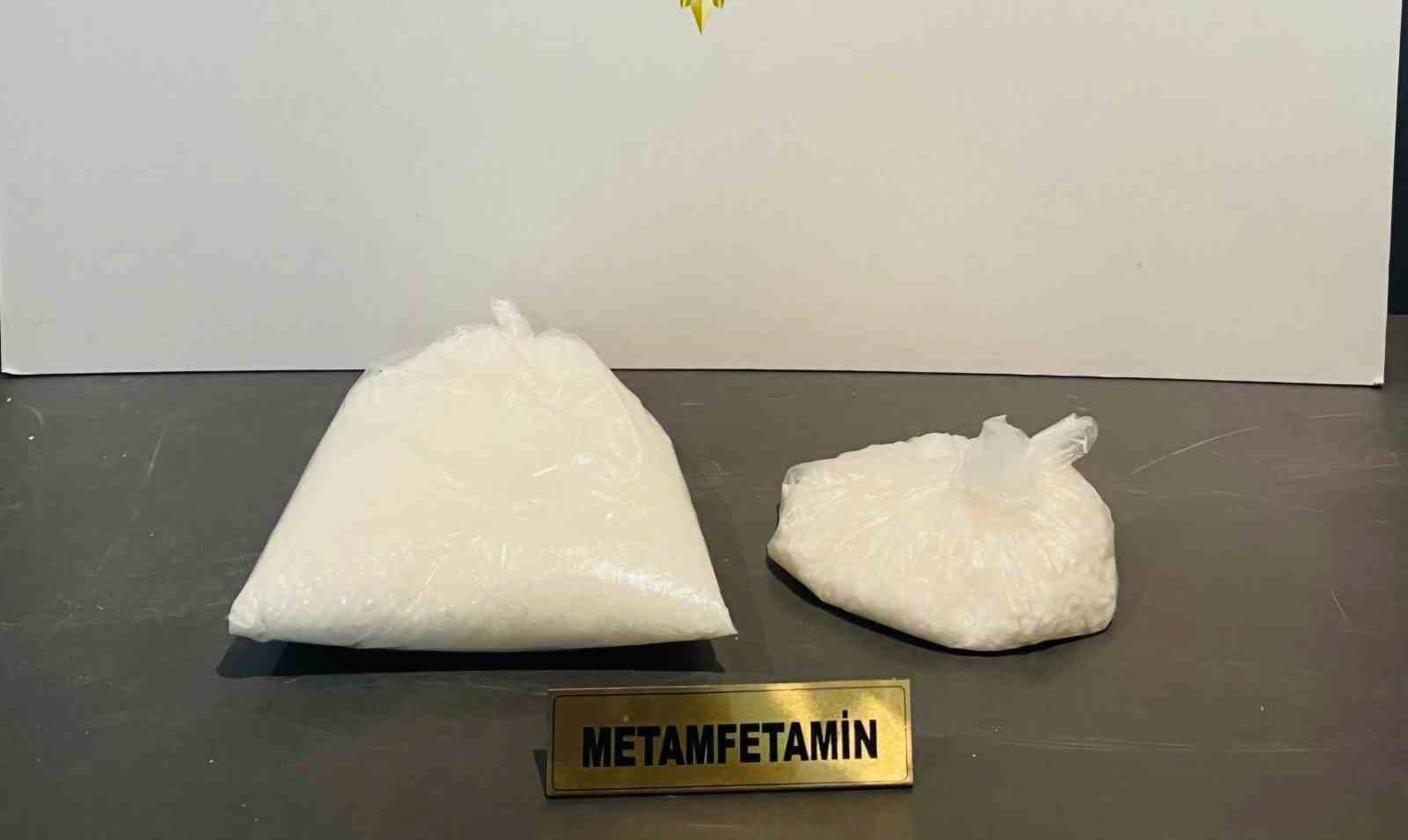 Samsun’da 1 kilo 300 gram metamfetamin ele geçirildi: 3 gözaltı