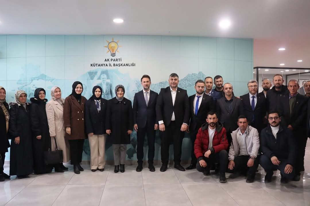 AK Parti Gediz ilçe Teşkilatı’ndan il başkanlığına ziyaret