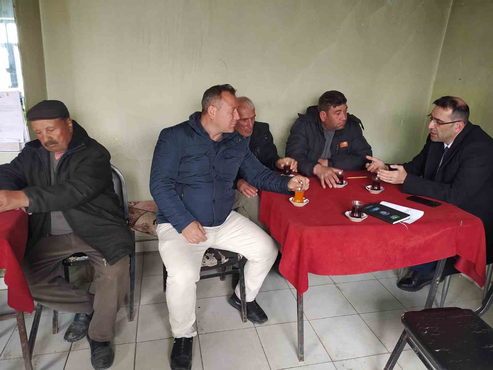 Uşak İl Tarım ve Orman Müdürü Bilir, çiftçilerle bir araya geldi