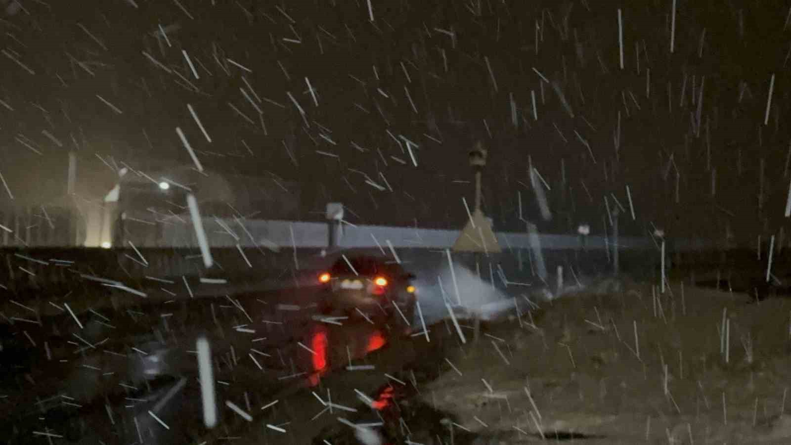 Bolu Dağı geçişi büyük araçlara yeniden açıldı
