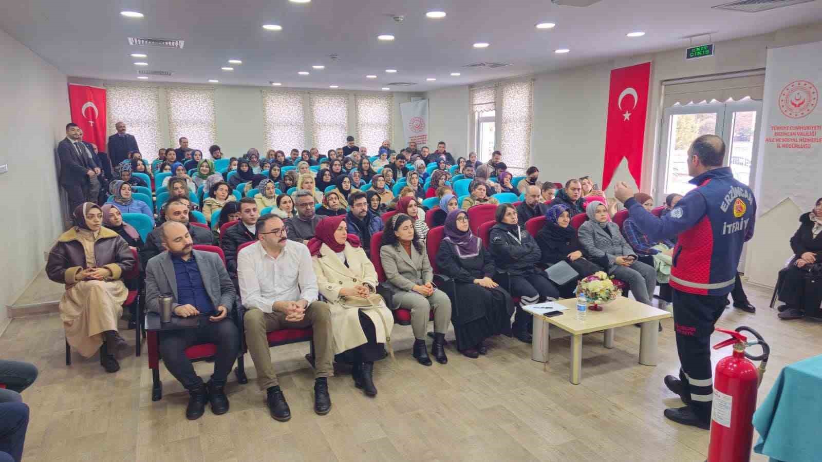Erzincan&rsquo;da uygulamalı yangın tatbikatı ger&ccedil;ekleştirildi
