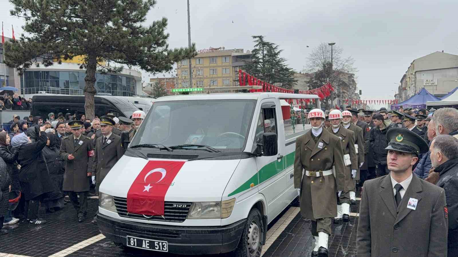 Şehit Uzman &Ccedil;avuş Mustafa Bazna son yolculuğuna uğurlandı
