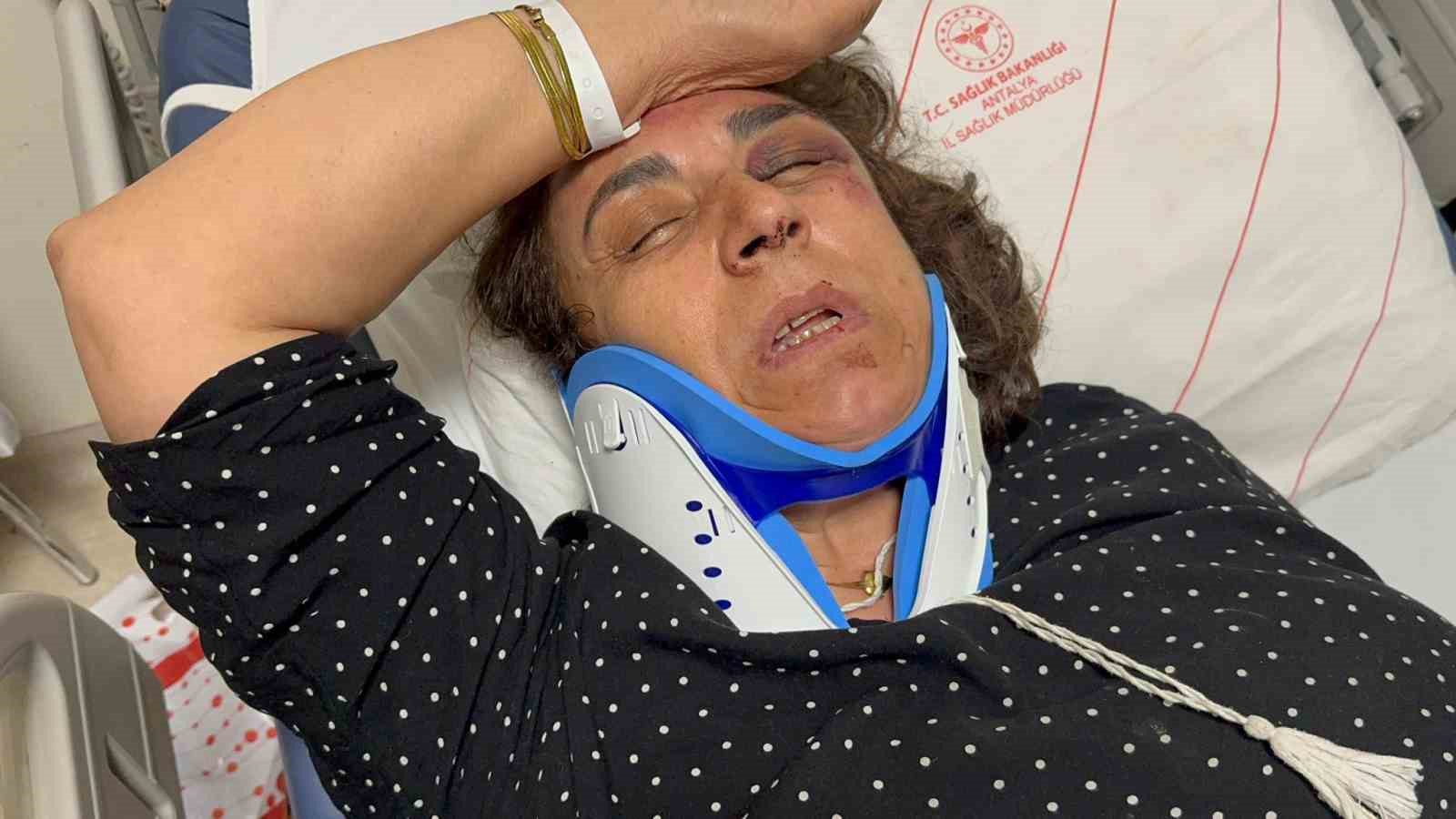 Antalya’da şarampole yuvarlanan otobüste eşini kaybeden kadın: "Son sözü nefes alamıyorum oldu"