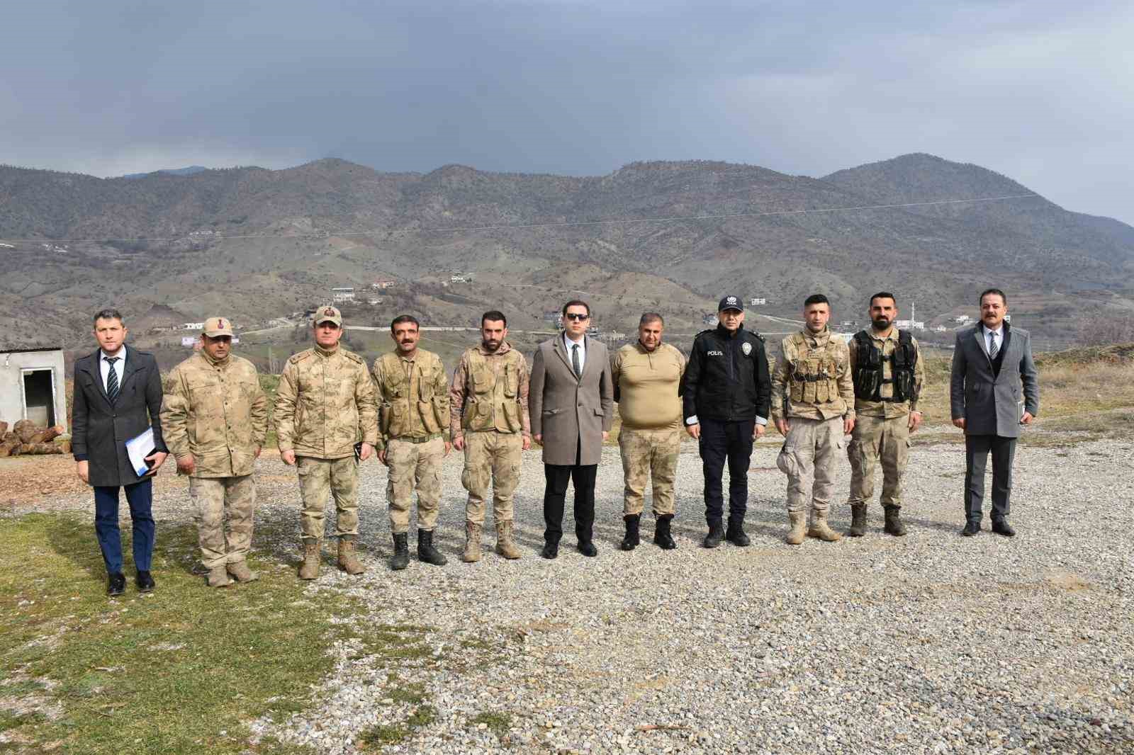 Kaymakam Başar, &uuml;s b&ouml;lgelerde g&uuml;venlik korucularıyla bir araya geldi
