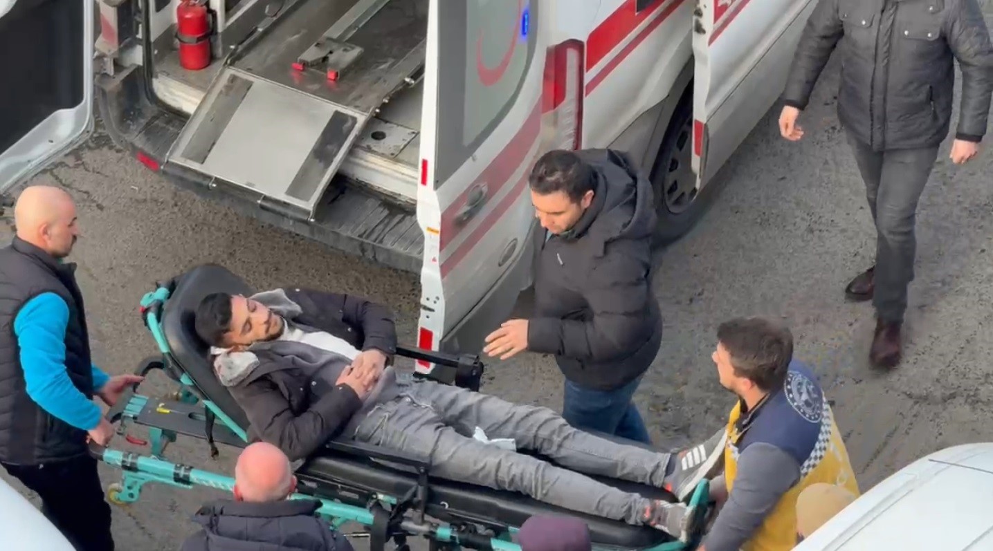 Kars’ta bıçaklı kavga: 1 yaralı