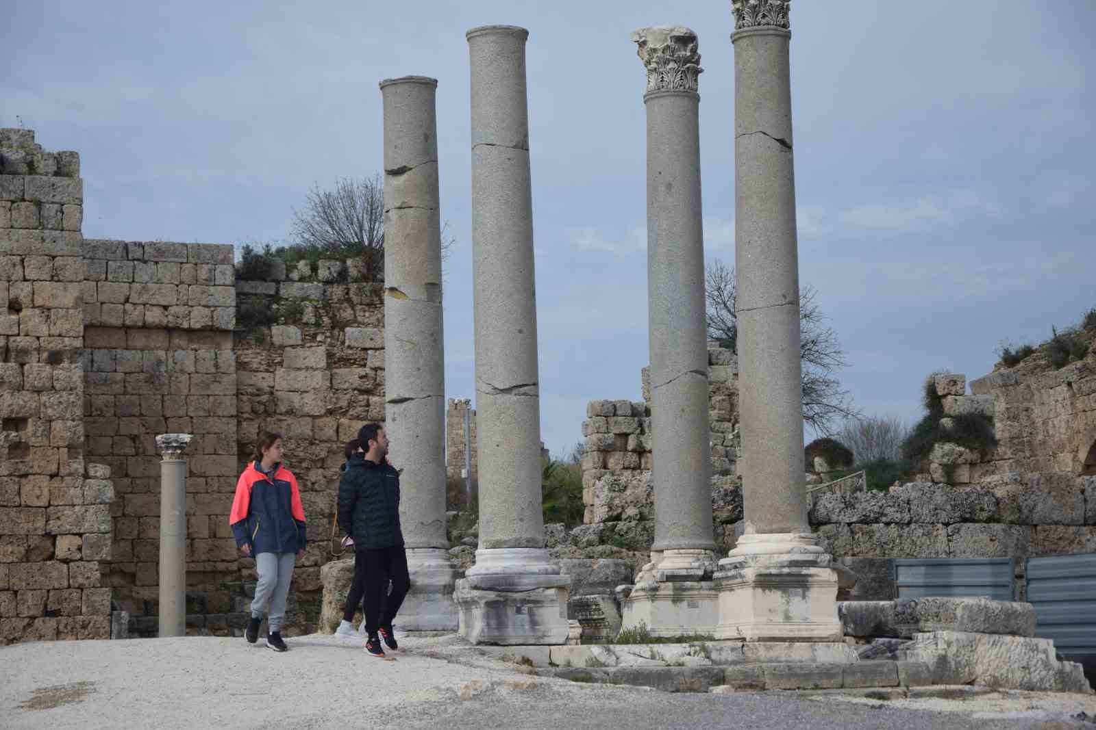 Perge Antik Kenti’ni 2024 yılında 157 bin kişi ziyaret etti