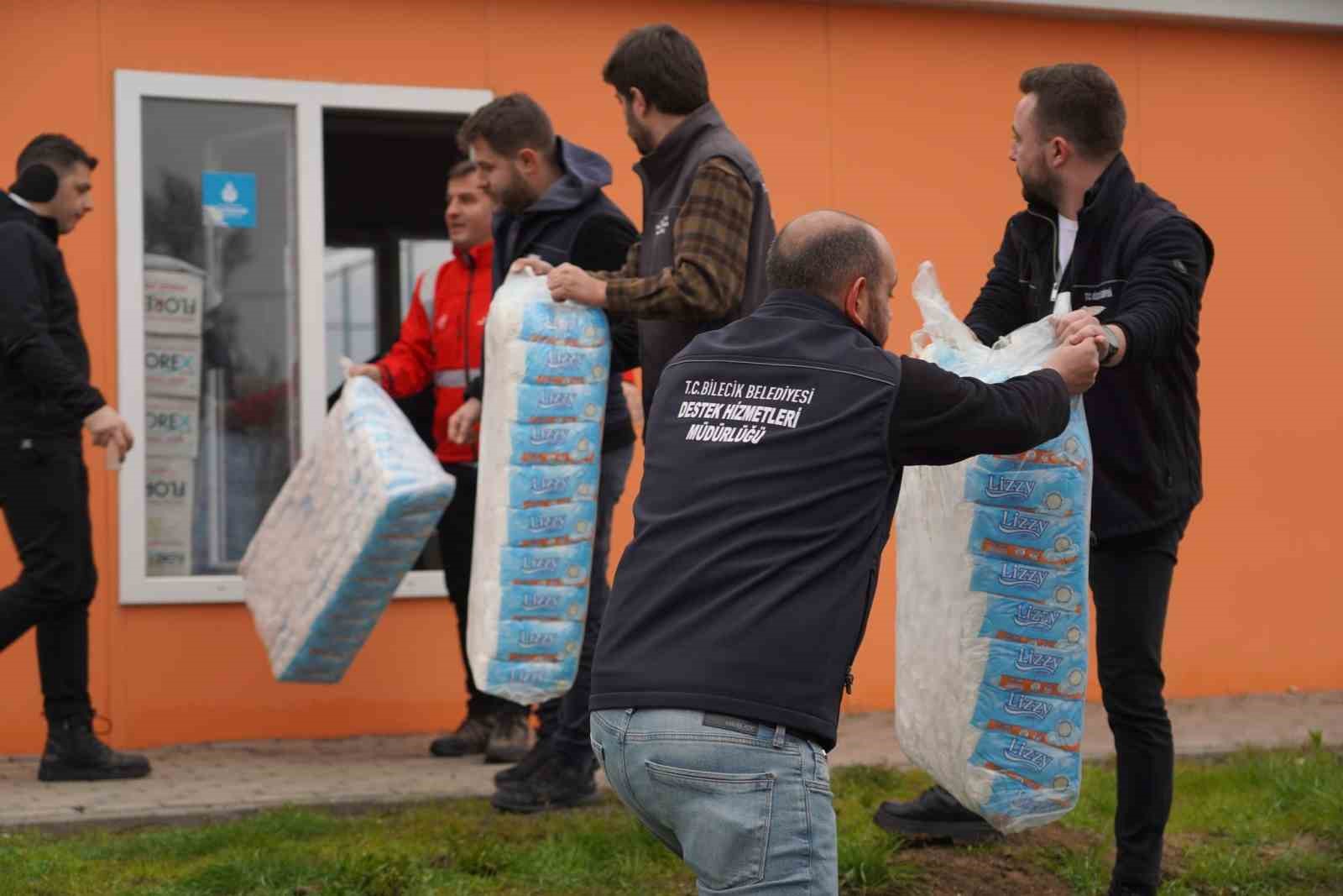 Deprem bölgesine yardımlar ulaştırıldı