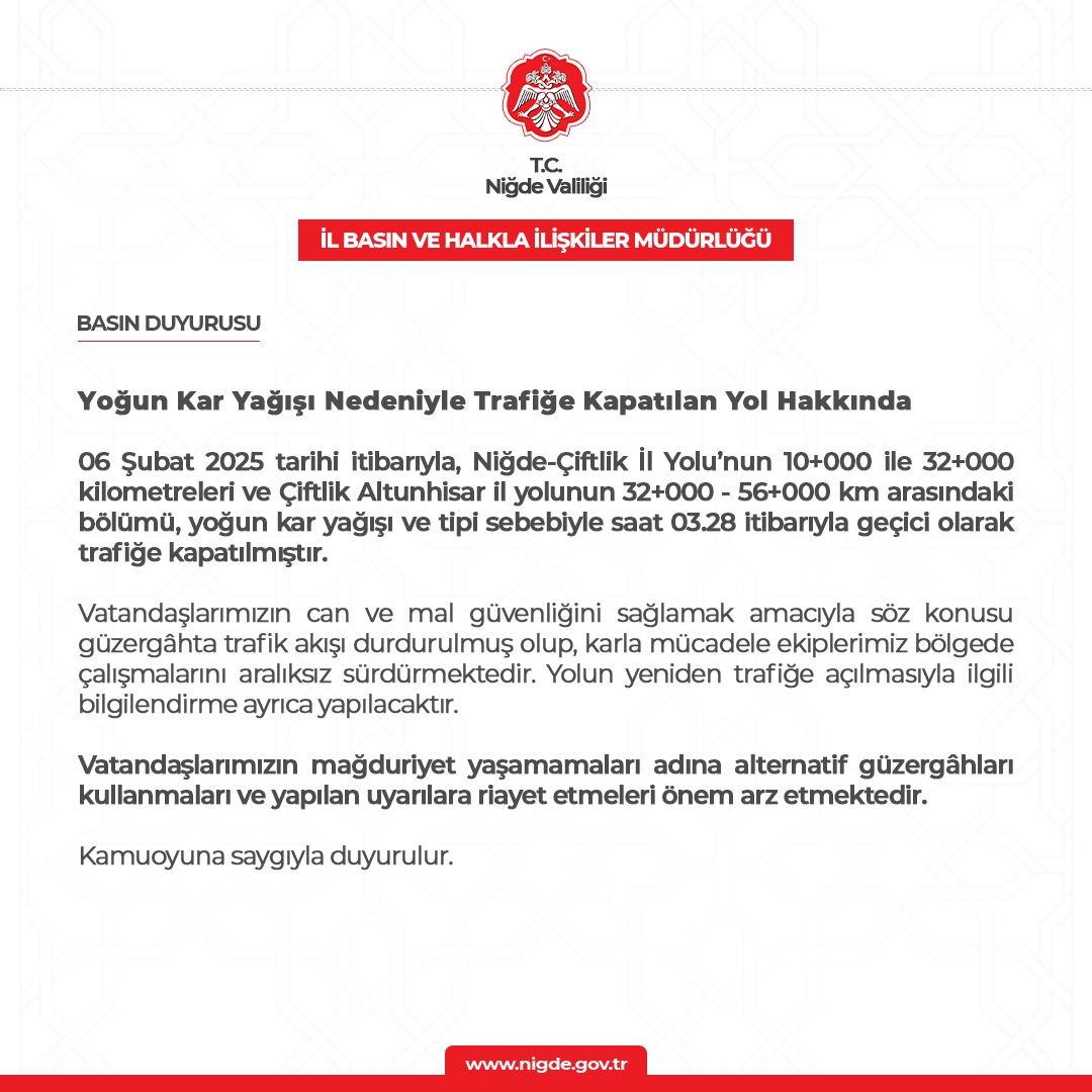 Niğde’de kar yolları kapattı