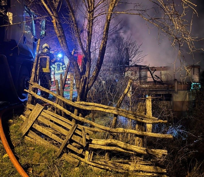 Kıbrıs gazisi yanan evinde hayatını kaybetti
