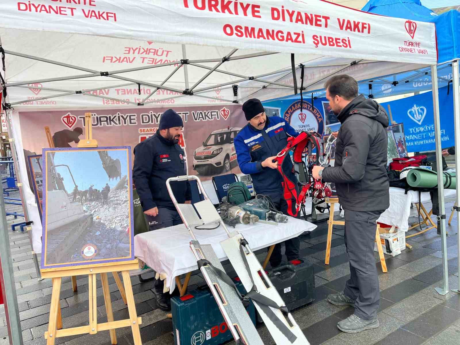 TDV Bursa Osmangazi Arama Kurtarma Ekibi, sessiz yürüyüşte yerini aldı