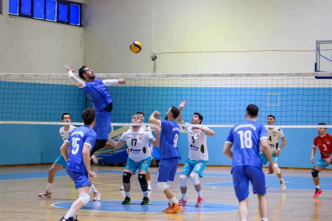 Karacabey Belediyespor voleybolda şampiyonluğa inanıyor
