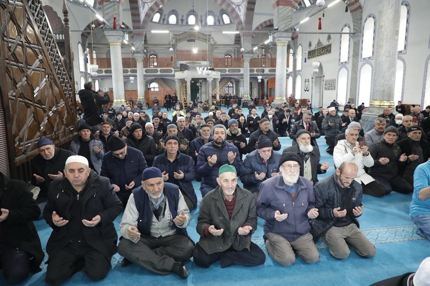 Kütahya’da deprem felaketinin yıl dönümünde mevlit programı düzenlendi
