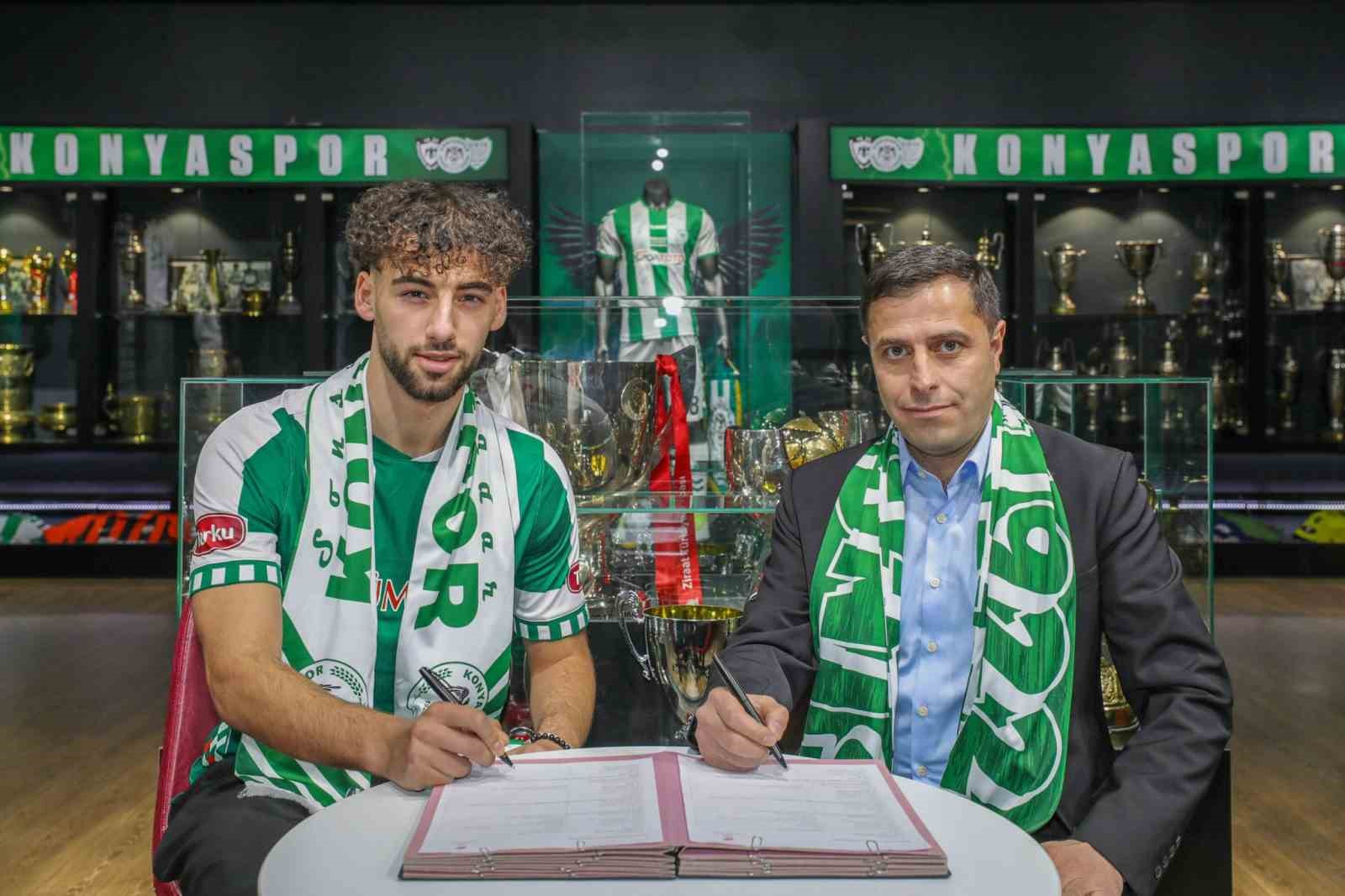 Konyaspor, Mehmet Kaya’yı renklerine bağladı
