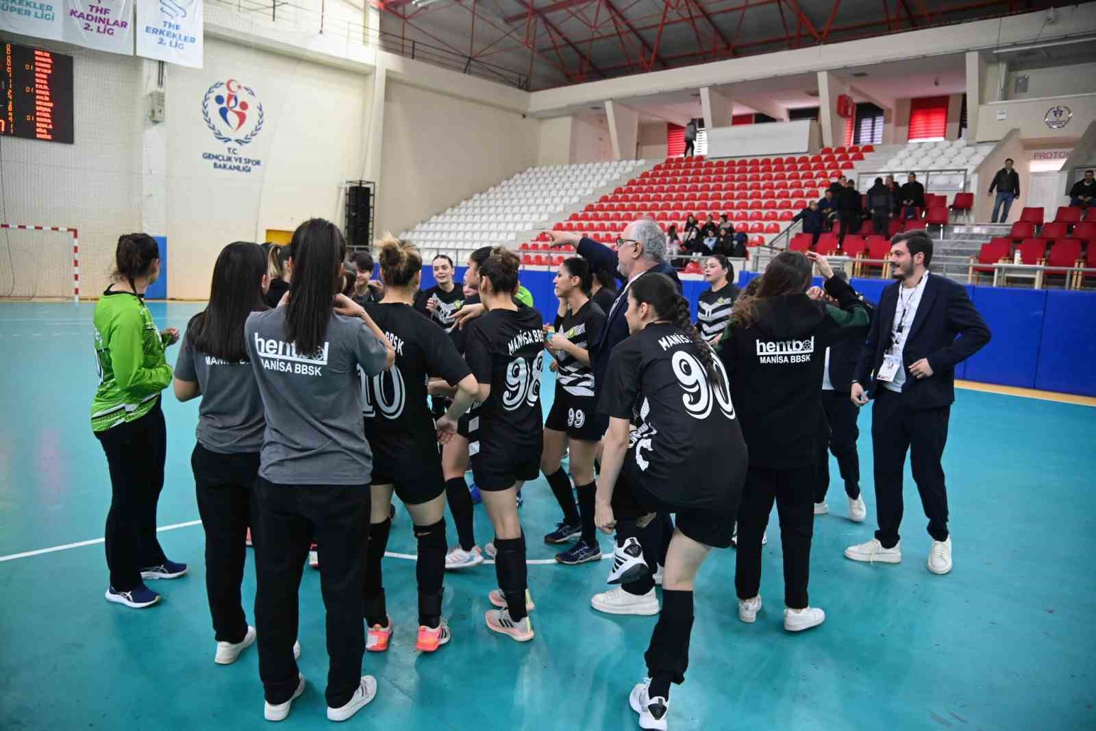 Manisa BBSK Hentbol Takımından tarihi başarı

