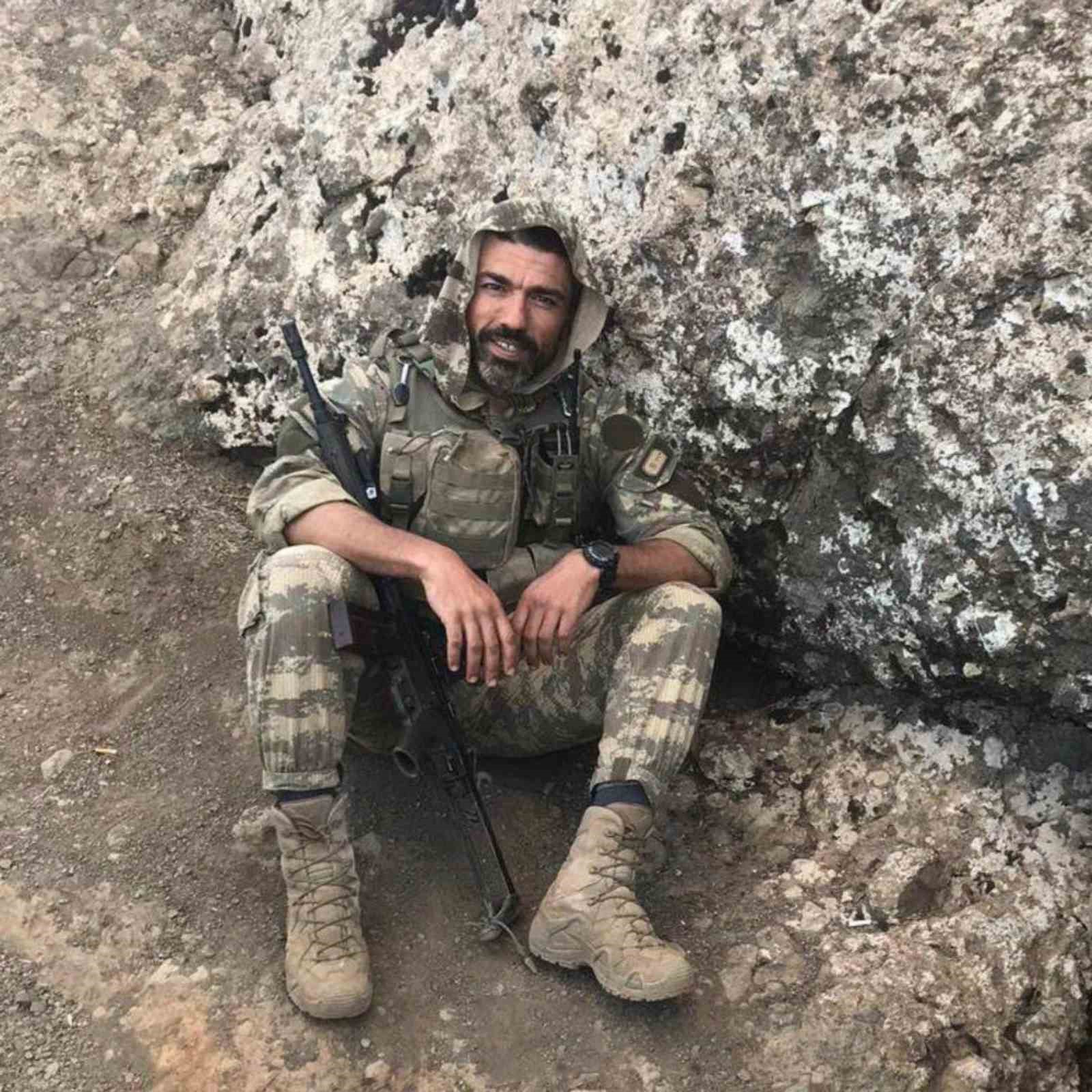 Aydınlı şehidin son g&ouml;r&uuml;nt&uuml;leri duygulandırdı
