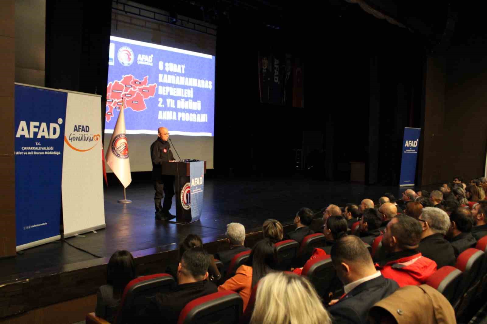 &Ccedil;anakkale AFAD İl M&uuml;d&uuml;r&uuml; Artun: "Afet coğrafyasıyız, bunlarla beraber yaşamayı &ouml;ğrenmeliyiz"
