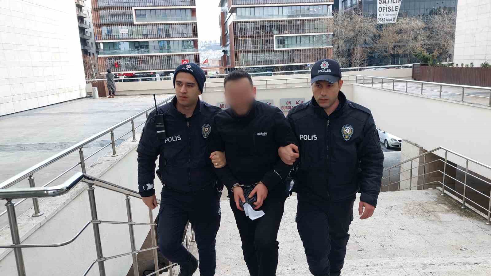 Otoparkta silahlı &ccedil;atışma: 3 g&ouml;zaltı
