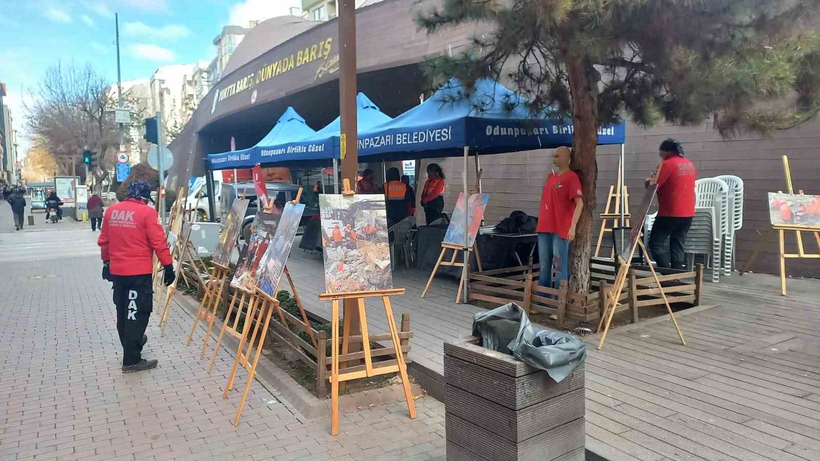 DAK ve OBAK iş birliğiyle deprem farkındalığı standı a&ccedil;ıldı
