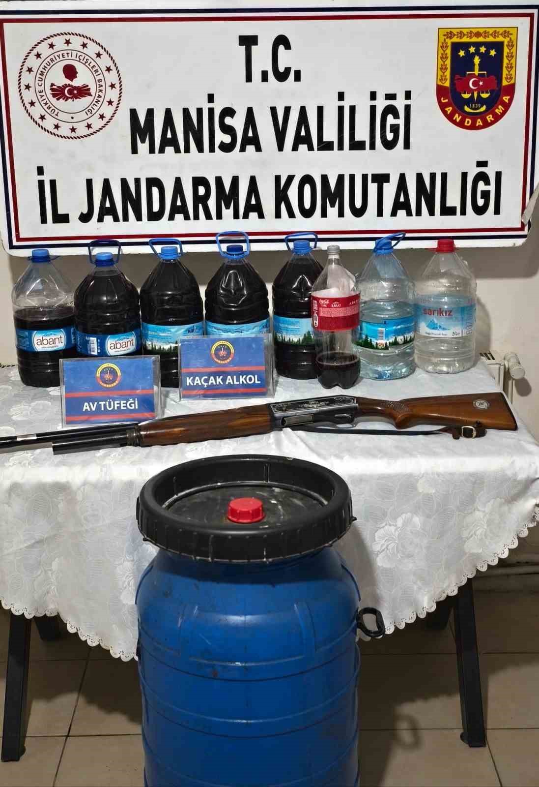 Jandarmadan ka&ccedil;ak alkol operasyonu
