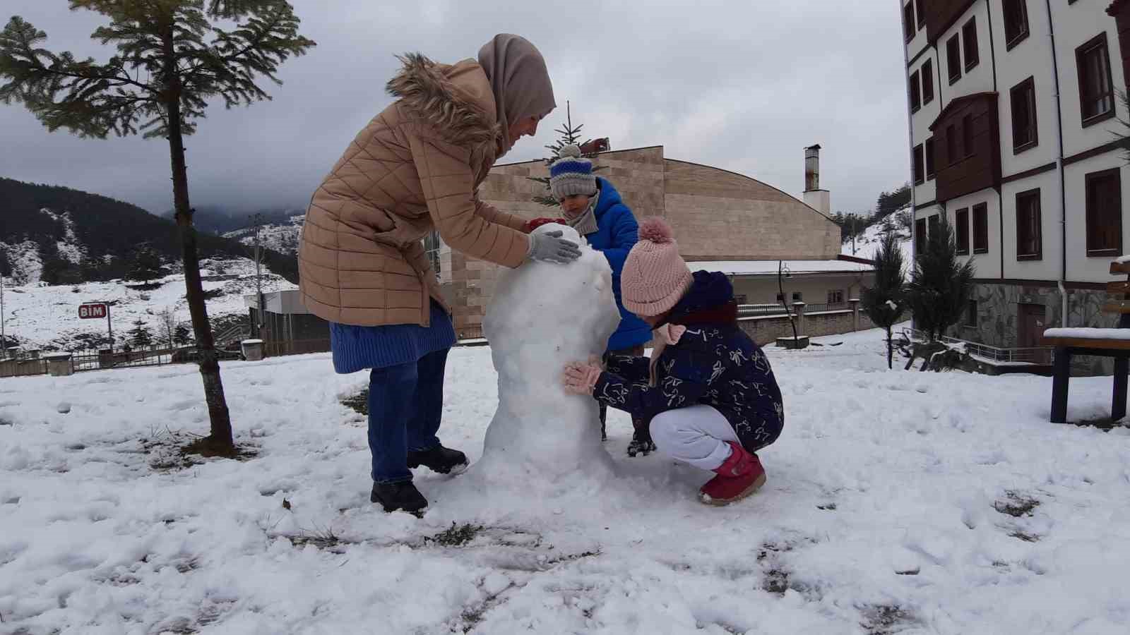 Bolu’nun 3 ilçesinde taşımalı eğitime kar engeli