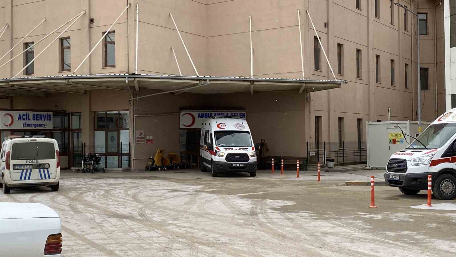Elektrikli battaniye nedeniyle çıkan yangında yaşlı adam ağır yaralandı
