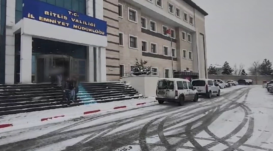 Bitlis merkezli uyuşturucu operasyonu