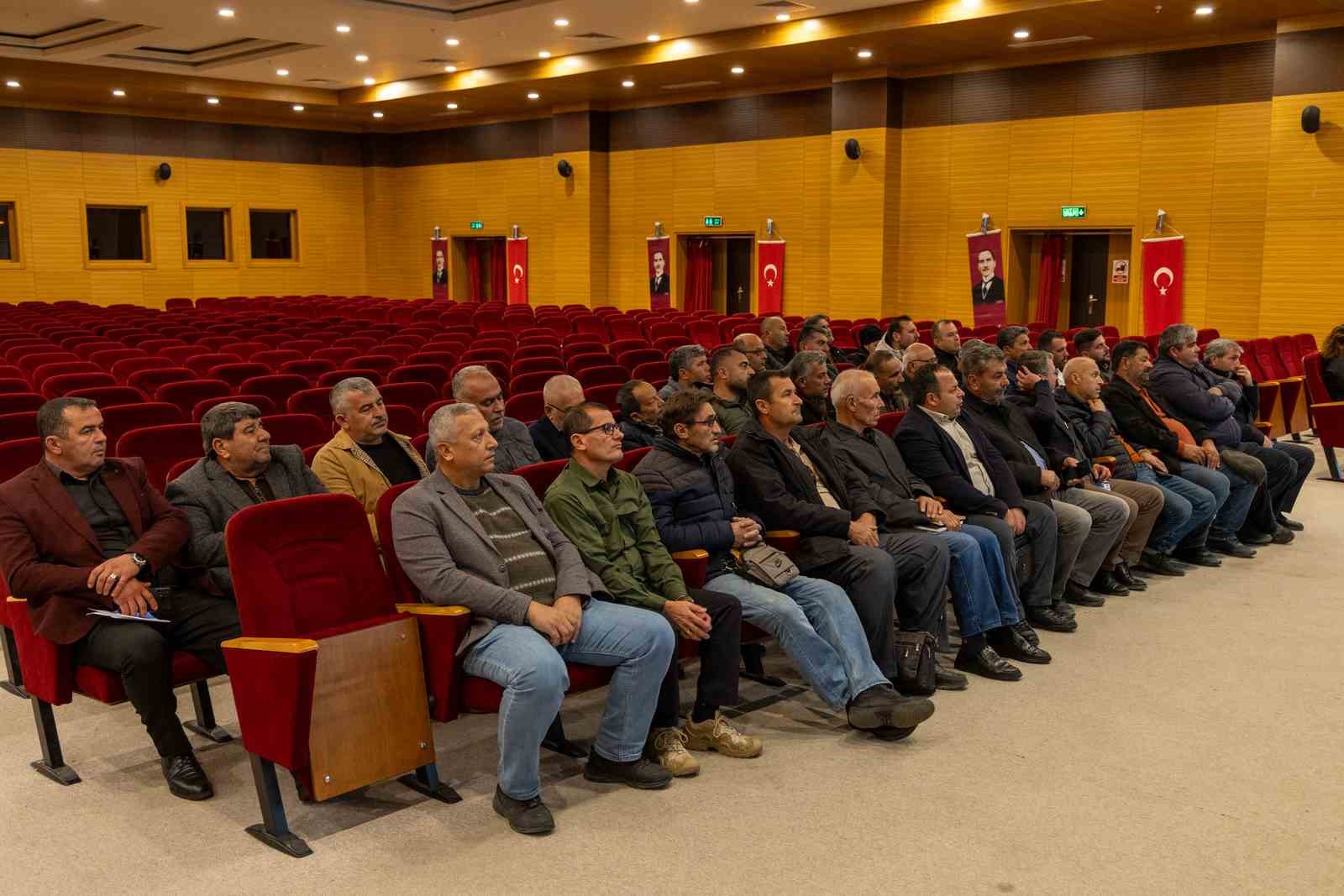 Manavgat’ta muhtarlara afet farkındalık eğitimi