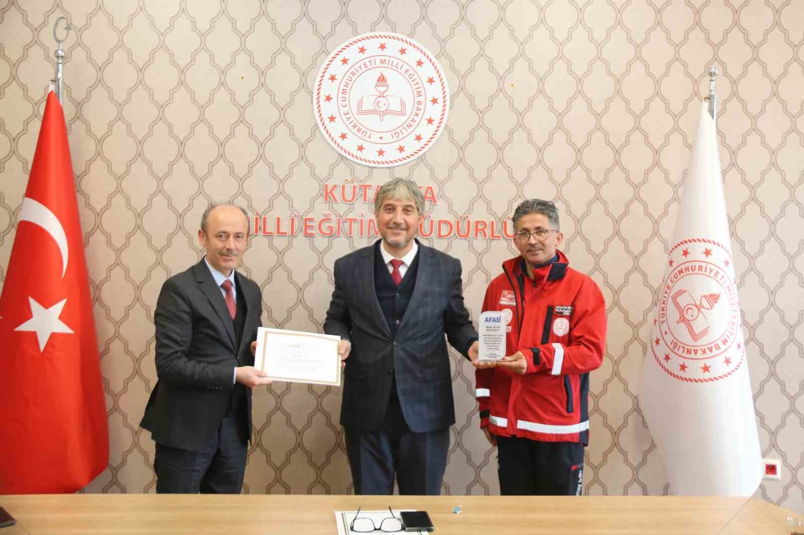 Müdür Yılmaz, AKUB ekibi ile bir araya geldi