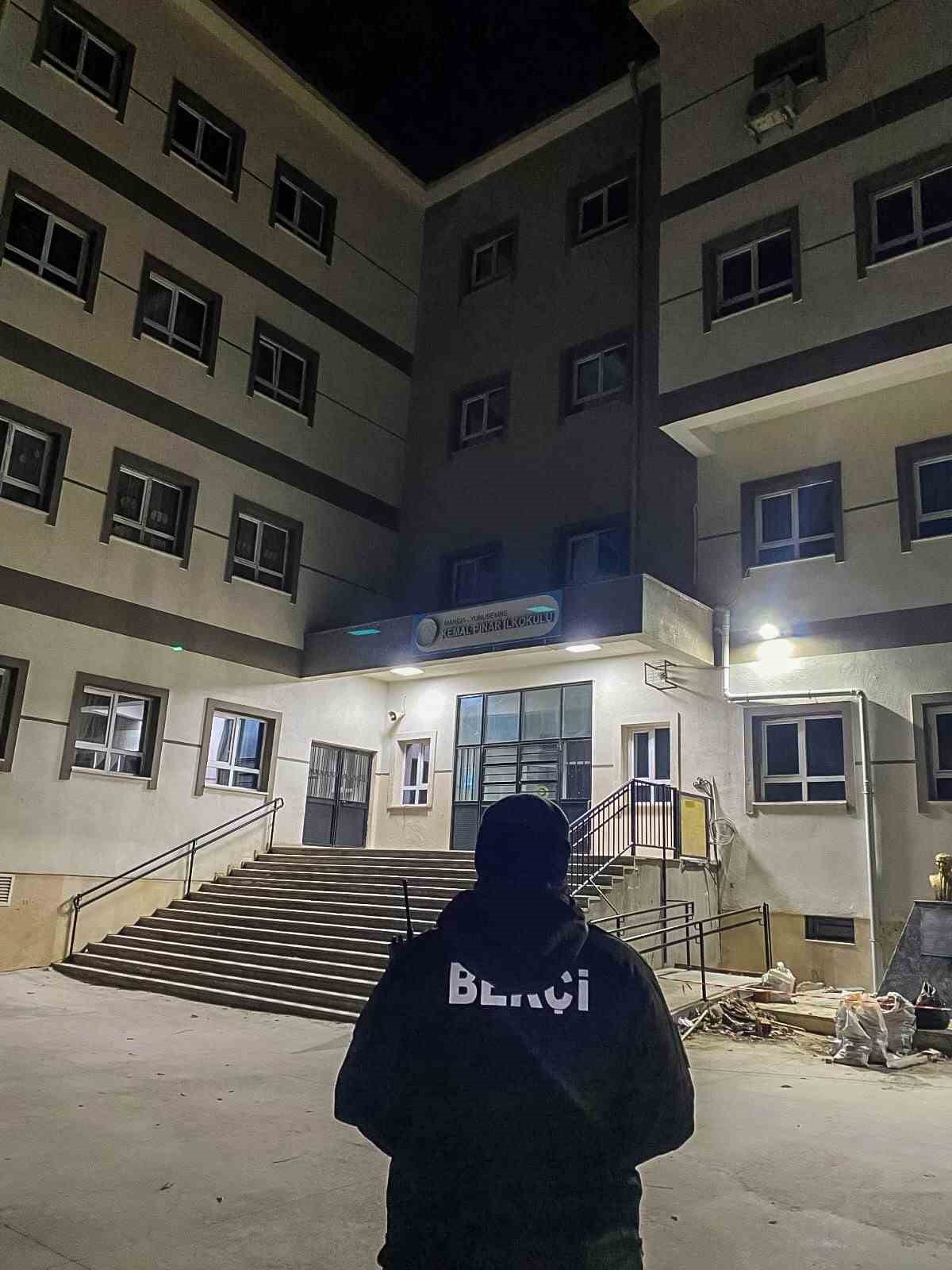 Okullar akşamları da g&uuml;ven i&ccedil;inde
