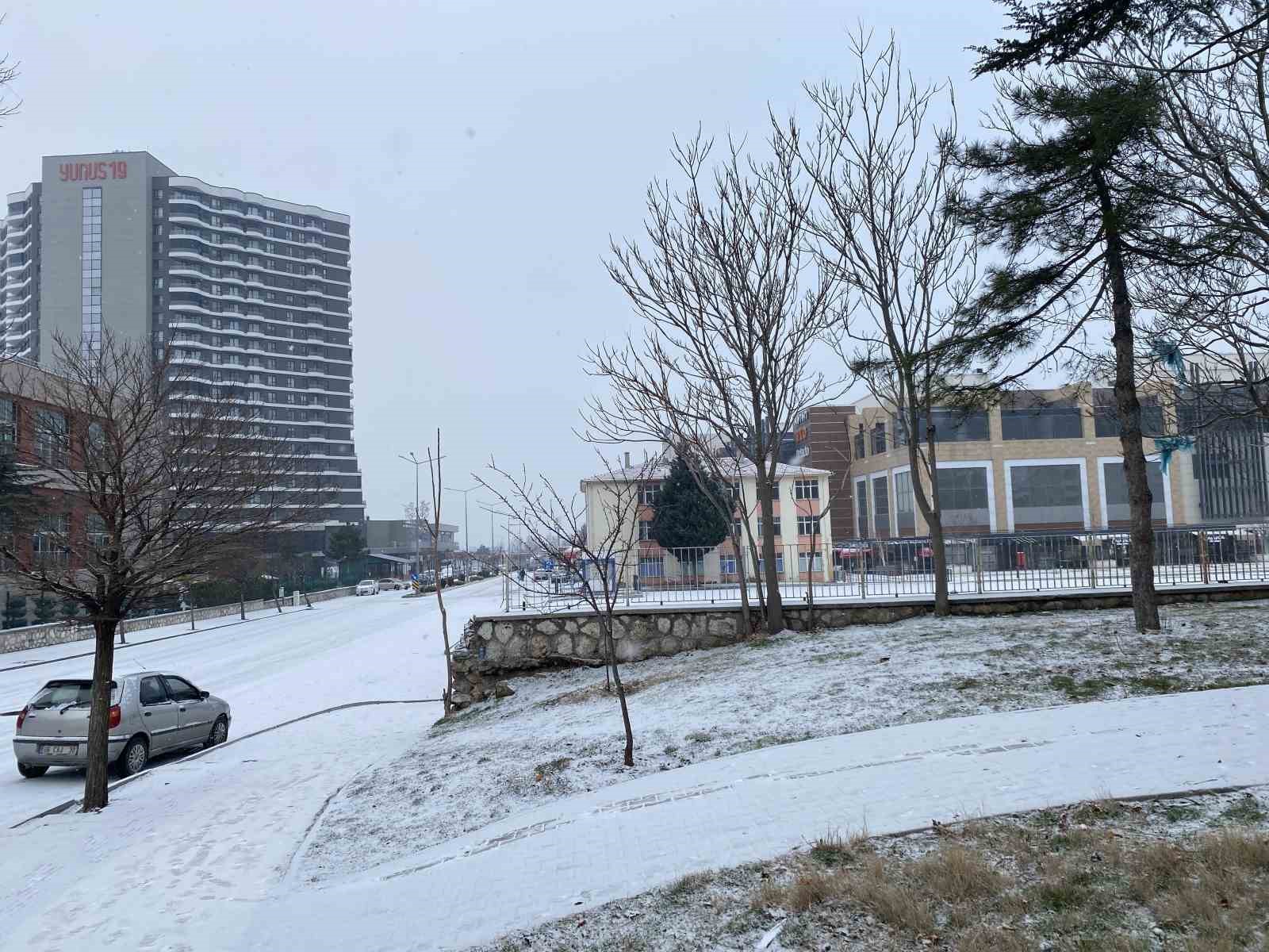 Çorum’da kar yağışı etkili oldu