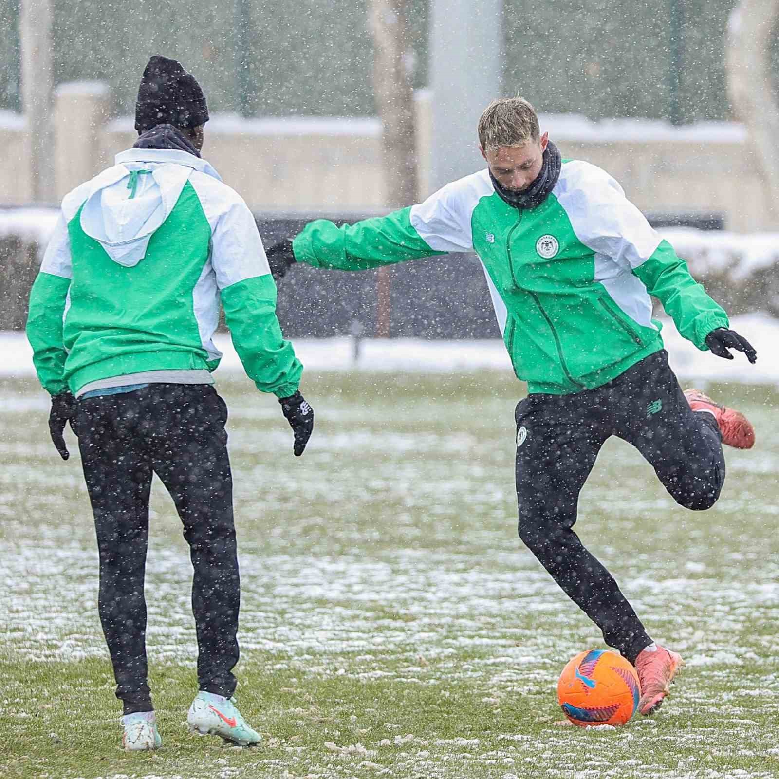 Konyaspor’da, Kayserispor maçı hazırlıkları tamamlandı
