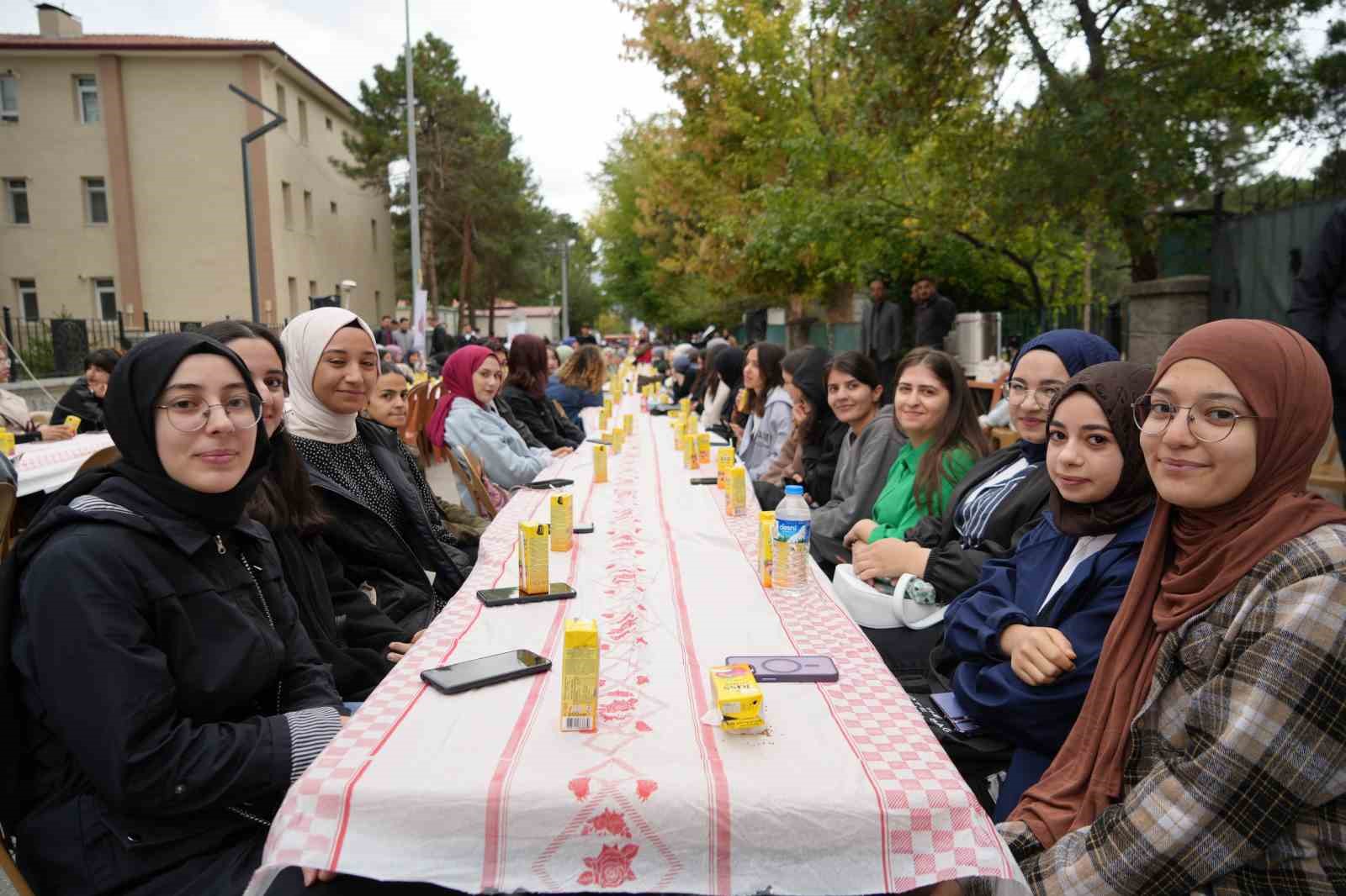 Erzincan’da 709 kişilik İŞKUR Gençlik Programı düzenlenecek
