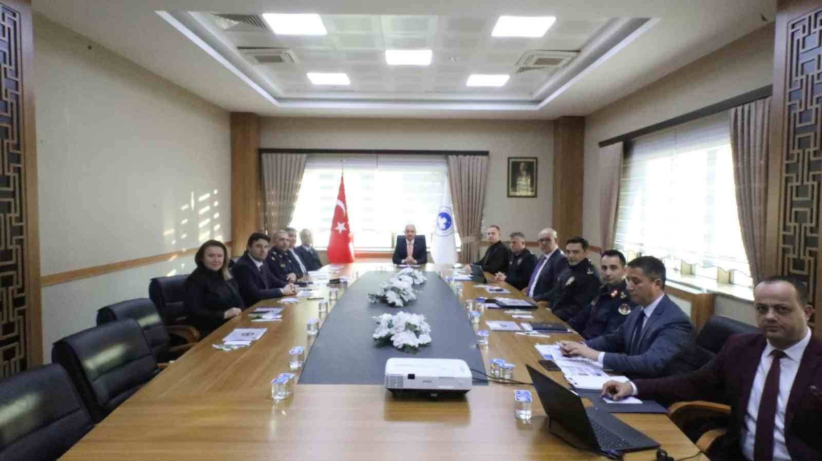 Kırklareli’nde 2024-2025 Eğitim Öğretim Yılı Üniversite Güvenlik Koordinasyon toplantısı yapıldı