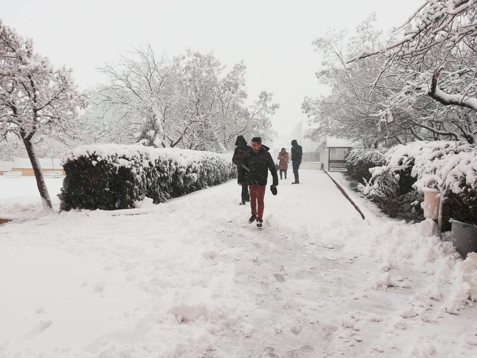 Malatya’nın yüksek kesimlerde kar kalınlığı yarım metreye ulaştı