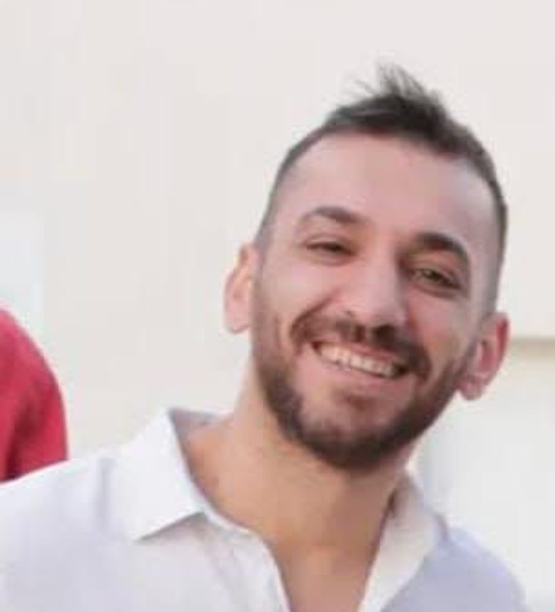 Kendisine borcu olan arkadaşını bı&ccedil;aklayarak &ouml;ld&uuml;rd&uuml;
