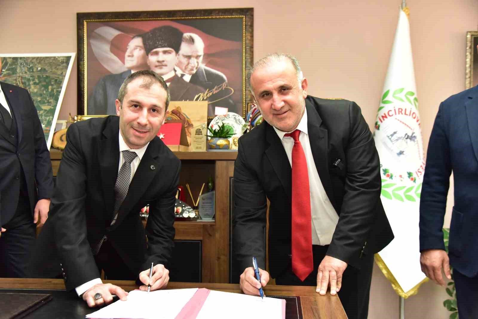 İncirliova&rsquo;ya ucuz et mağazası i&ccedil;in imzalar atıldı
