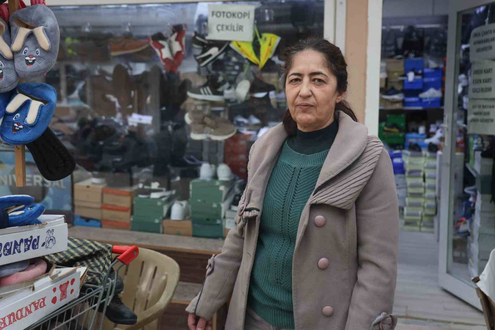 Yılların esnafı, sosyal medya üzerinden yaptığı mont alışverişinde dolandırıldı
