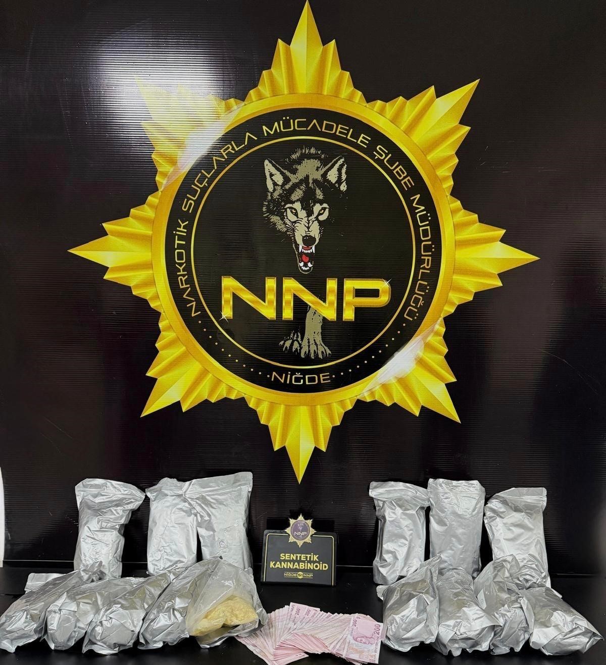 Niğde’de 15 kilo uyuşturucu yakalandı
