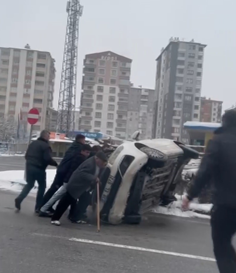 Türk usulü kurtarma kamerada