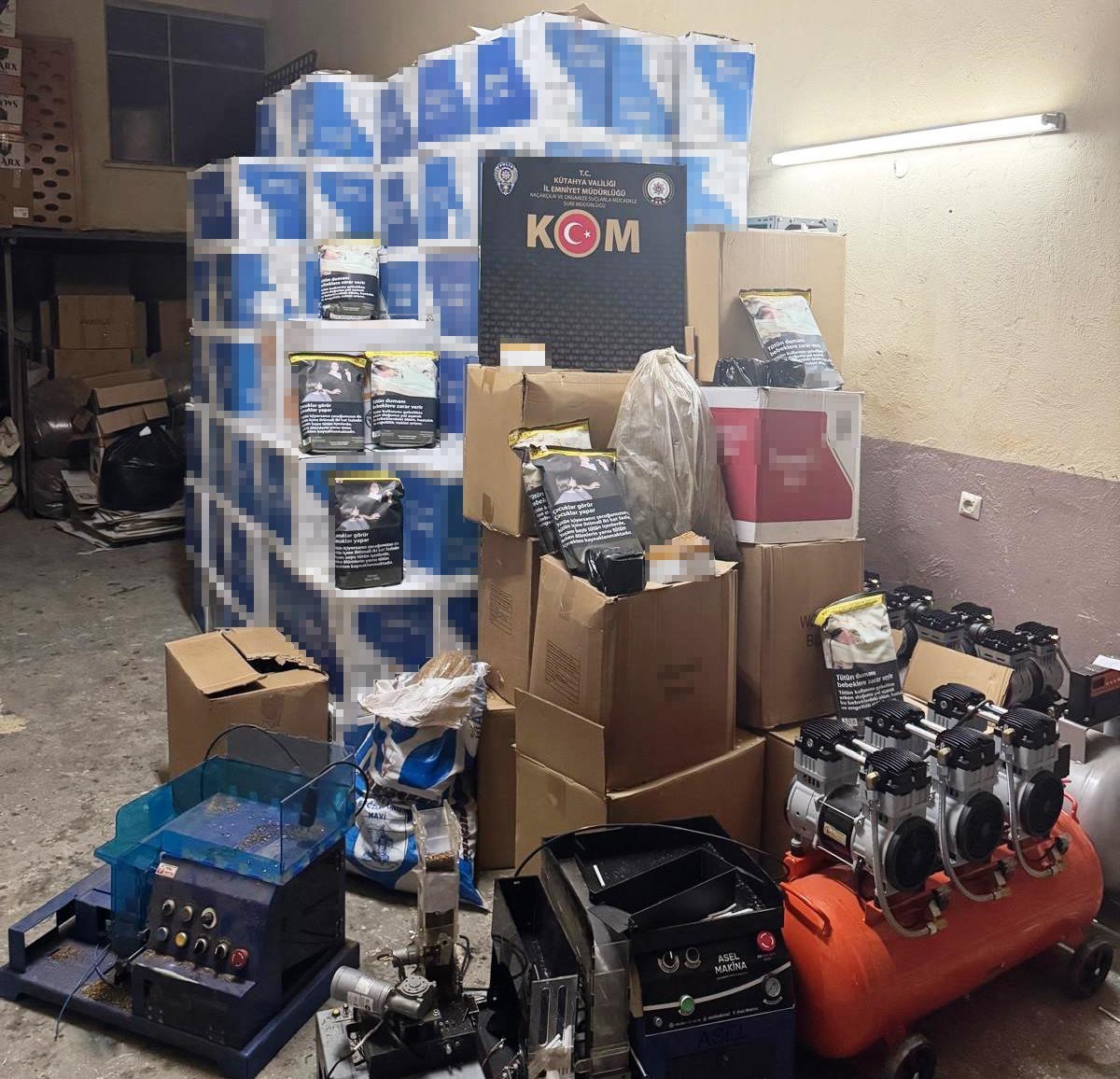 Kütahya’da piyasa değeri 2 milyon lira olan kaçak sigara ele geçirildi