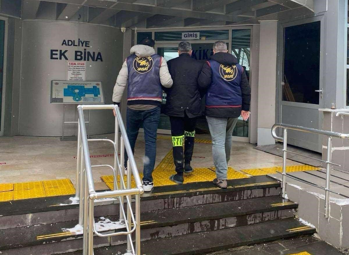 Hakkında ağırlaştırılmış müebbet hapis cezası bulunan cinayet zanlısı Kütahya’da yakalandı